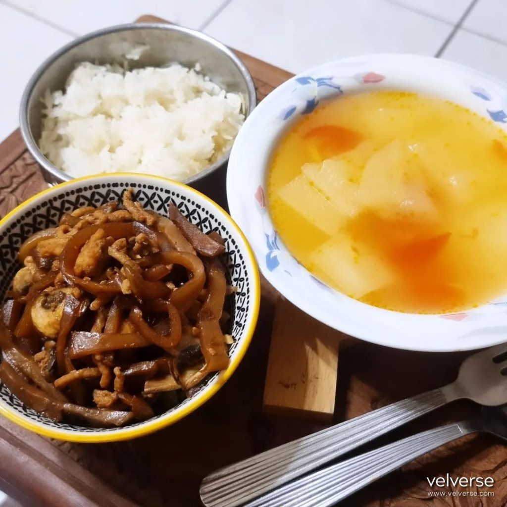 velverse ABC Soup & Preserved Sichuan Vegetables With Minced Meat